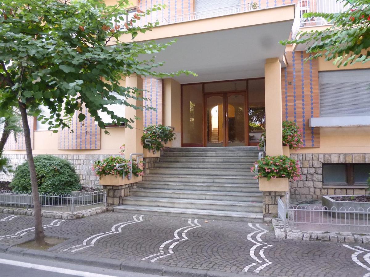 Angelina Suite B&B - Sorrento Centro Eksteriør billede
